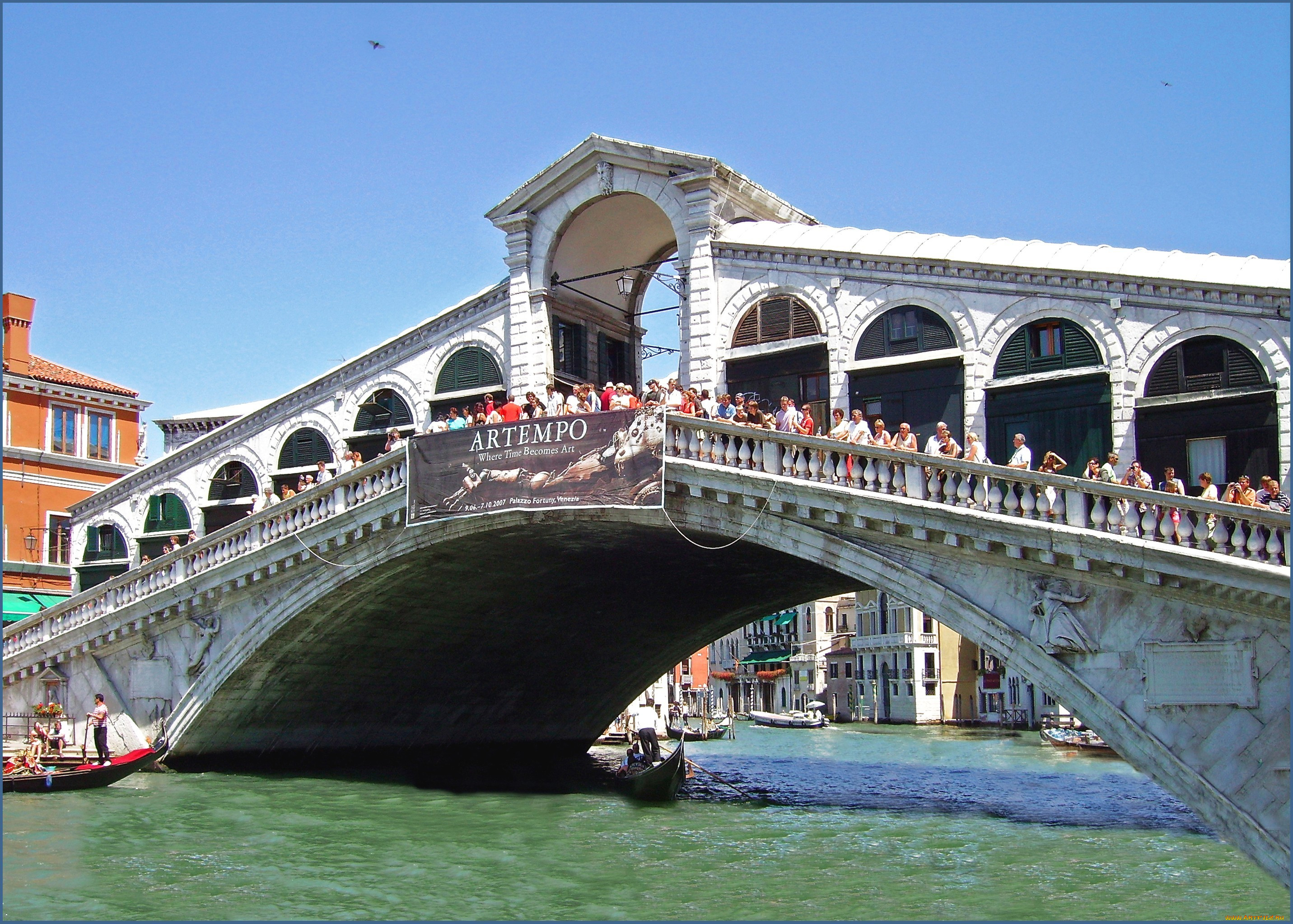 Италия каменный мост. Мост Риальто каменные мосты. Город в Италии где много мостов.